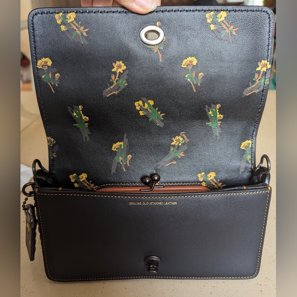 SOLD - Coach Pyramid Eye Dinky - Picture 6 of 10